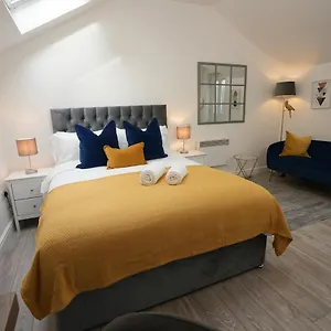 https://cosy-central-cambridge-apartment.cambridgehotelsuk.com